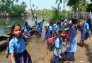 Skolbarn i Backwaters