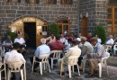 Spontana sångstunder på ett kulturhus i Diyarbakir