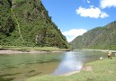 The landscape is very varied during the trek