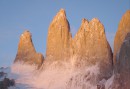 Torres del Paines granitmassiv i kvällssol