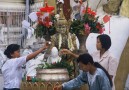 Worshipping in Swedagon