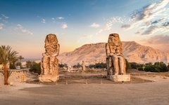 Kolosserna vid Memnon