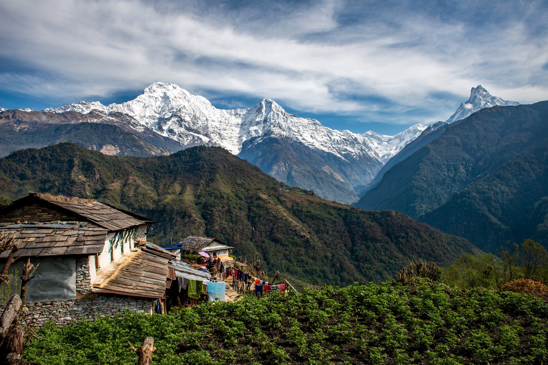 Makalös utsikt från bergsbyn Ghandruk