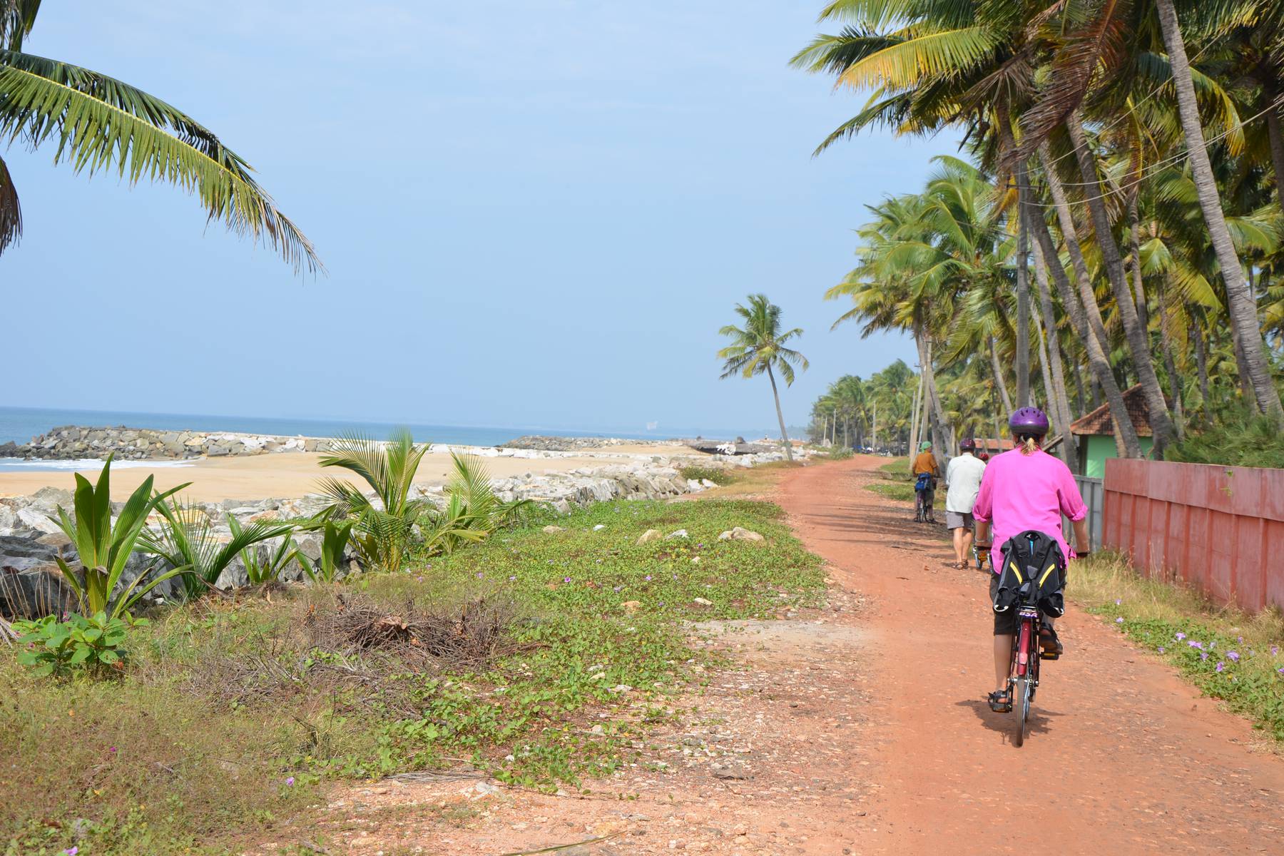 Cykling på småvägar längs Keralas kust