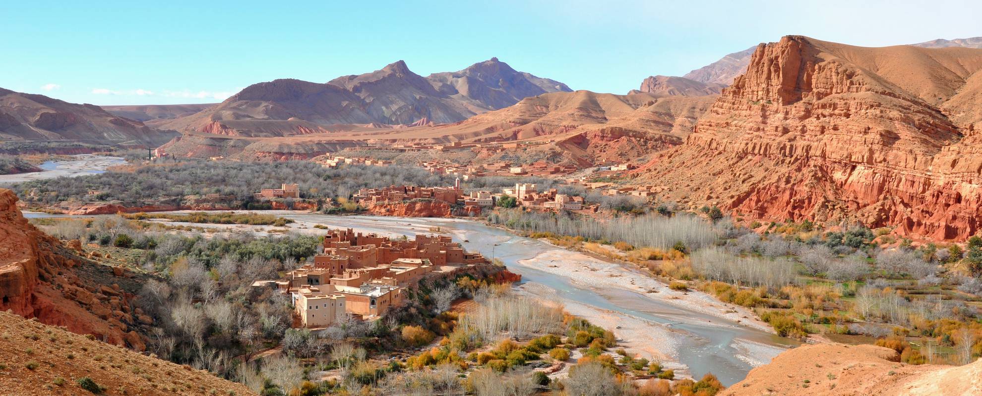 Vandring bland berberbyar i Rose Valley