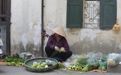 Liten marknad i Hanoi