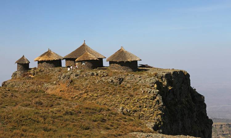 Här bor du! Community house ovanför Lalibela