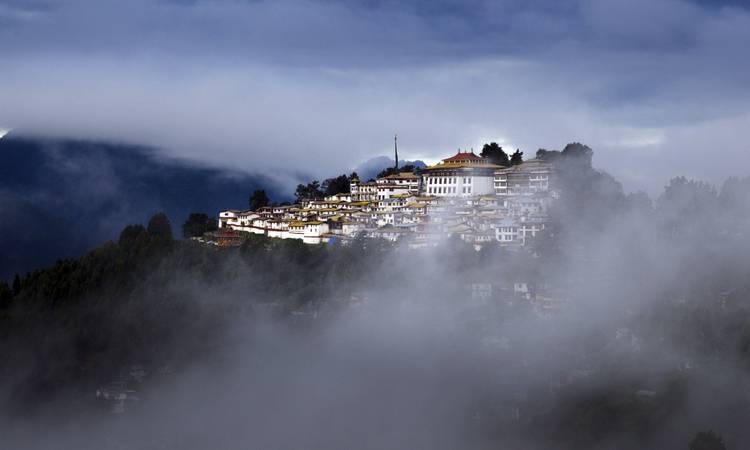 Tawang klostret, störst i Indien