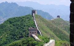 Kinesiska muren vid dess västra ändpunkt i Jiayuguan