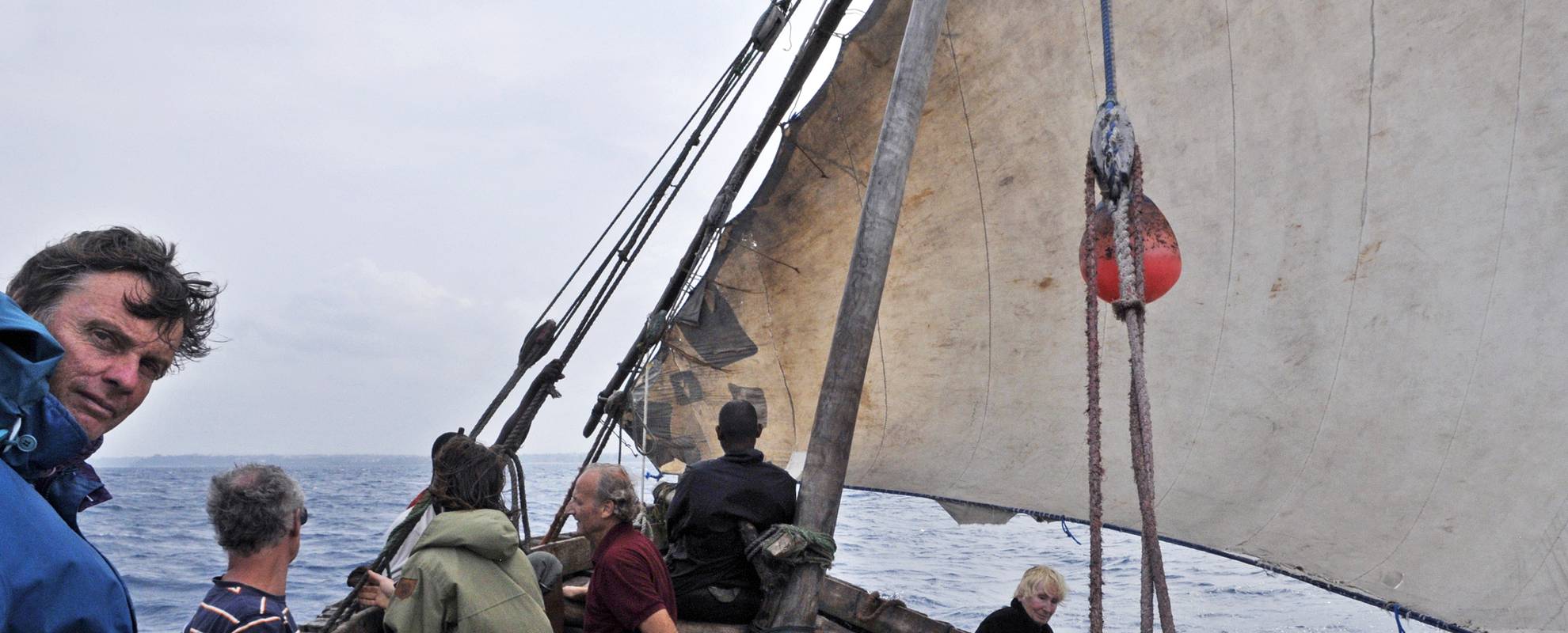 Med dhow över till Zanzibar