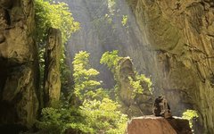 Det sagolika grottsystemet Gua Kota Gelanggi