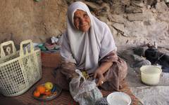 Besök hos en kvinna i Meymand