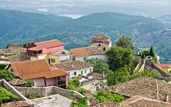 Historiska Kruja med sin charm och dramatiska placering