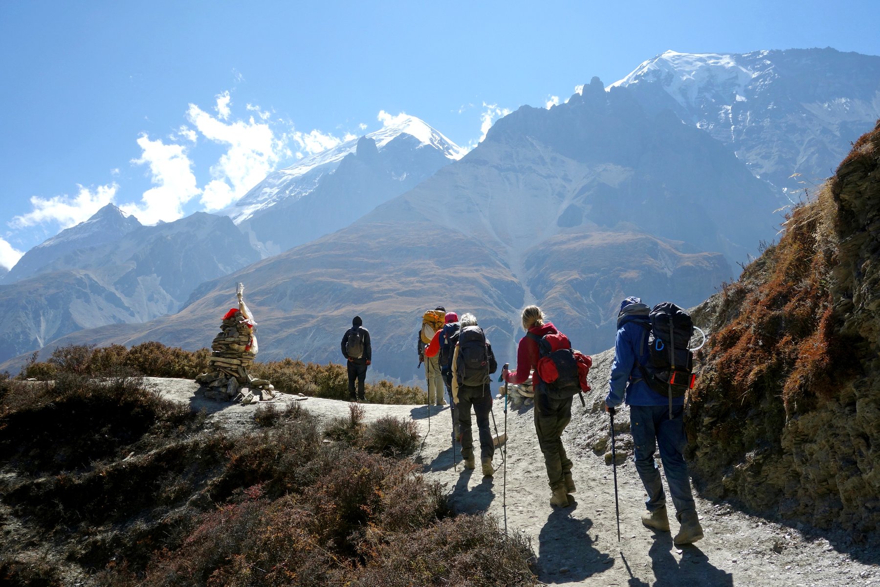 Unikt landskap under vandringen i Dolpo