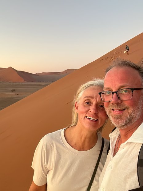 Tomas och Magdalena i Sossusvlei.