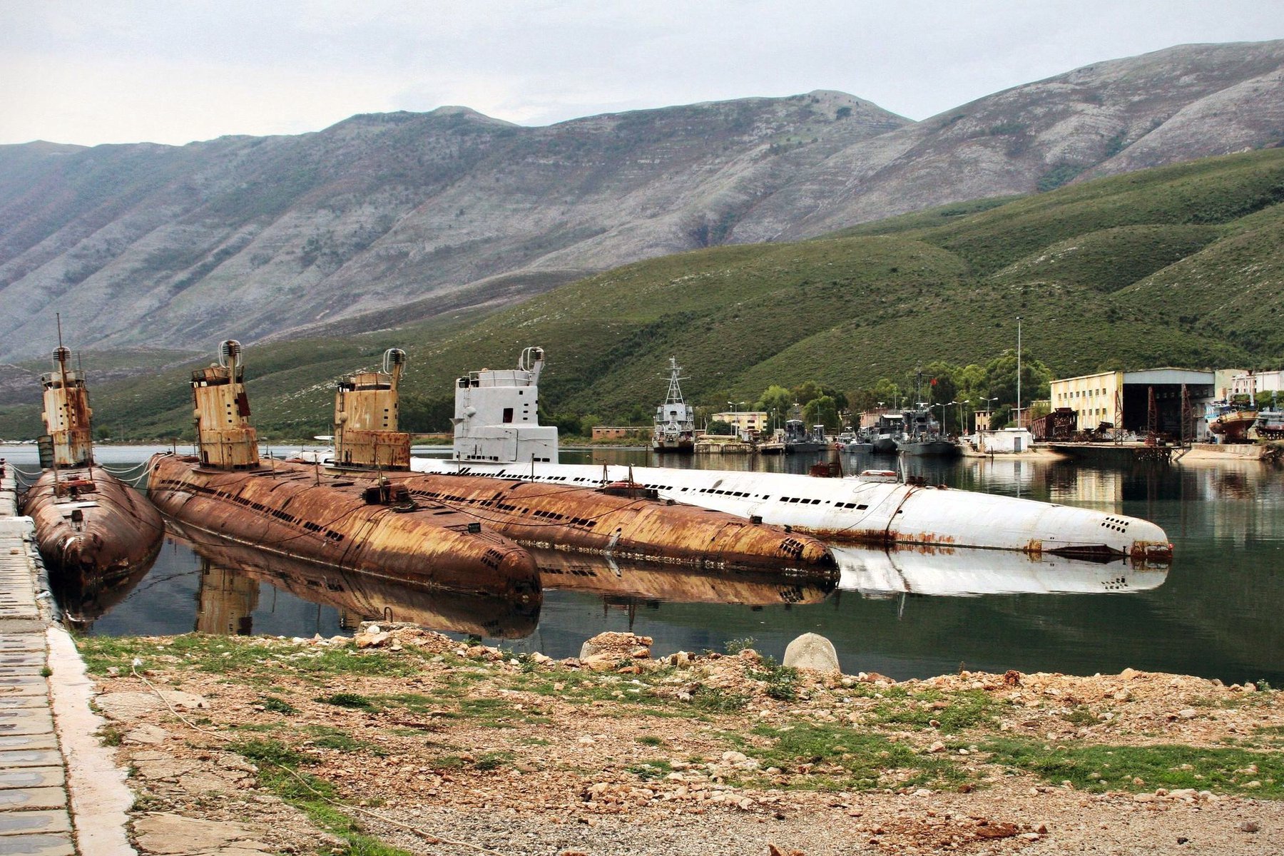 Du besöker en gammal sovjetisk ubåt som numera är museum