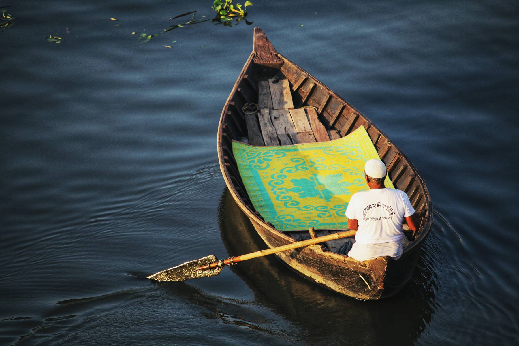 Båtar vid Dhaka i Bangladesh