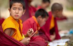 Munkar vid ett kloster i Thimphu