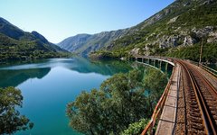 Tågresan mellan Mostar och Sarajevo är en av Europas vackraste