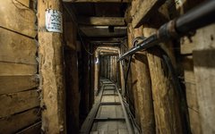 Du besöker tunnelsystem som byggdes under belägringen av Sarajevo 1993