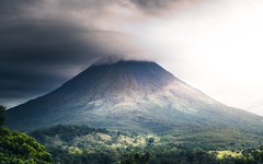 Du besöker vulkanen Arenal