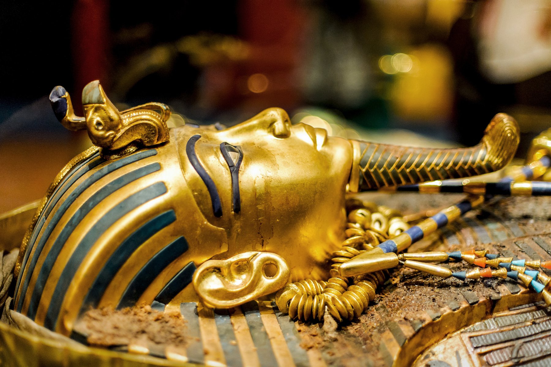 På Egyptiska museet i Kairo beundrar du bland annat Tutankhamuns dödsmask