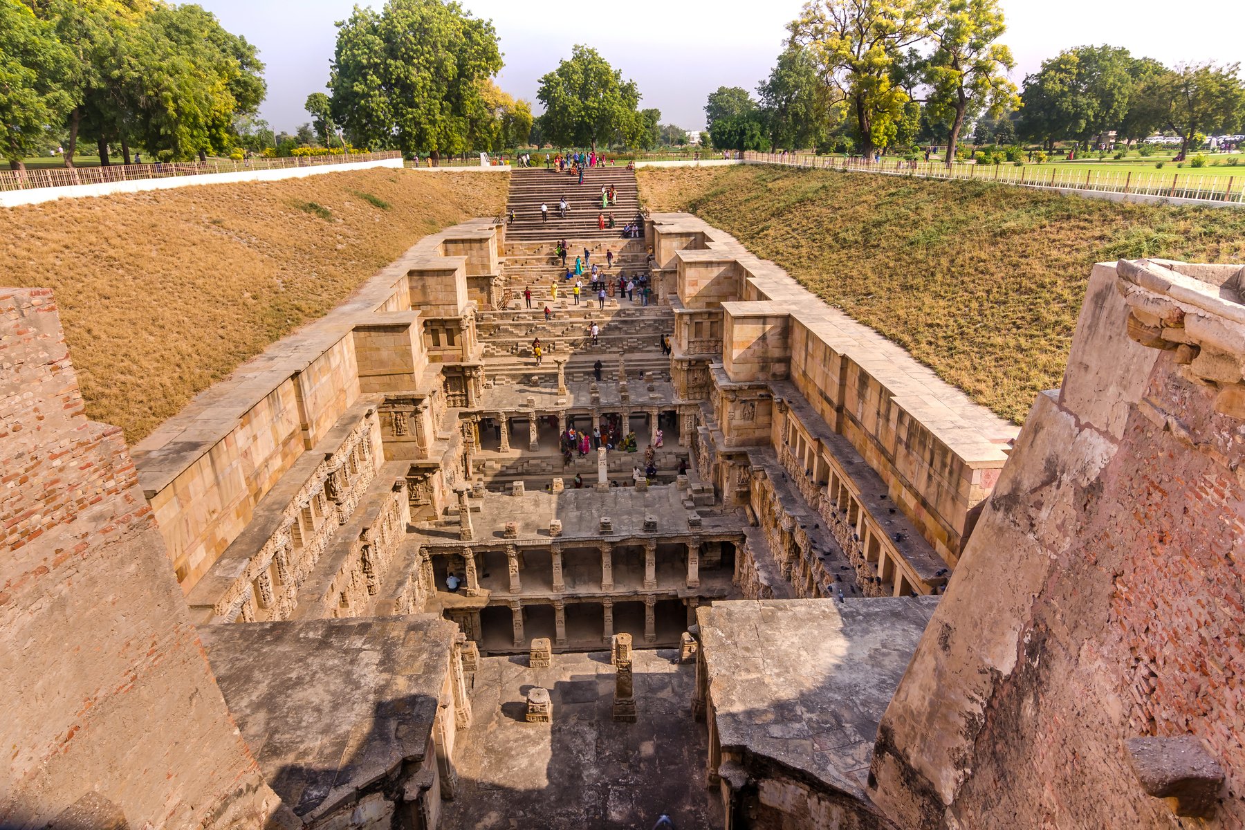 Magiska stegbrunnen Rani Ki Vav i Gujarat