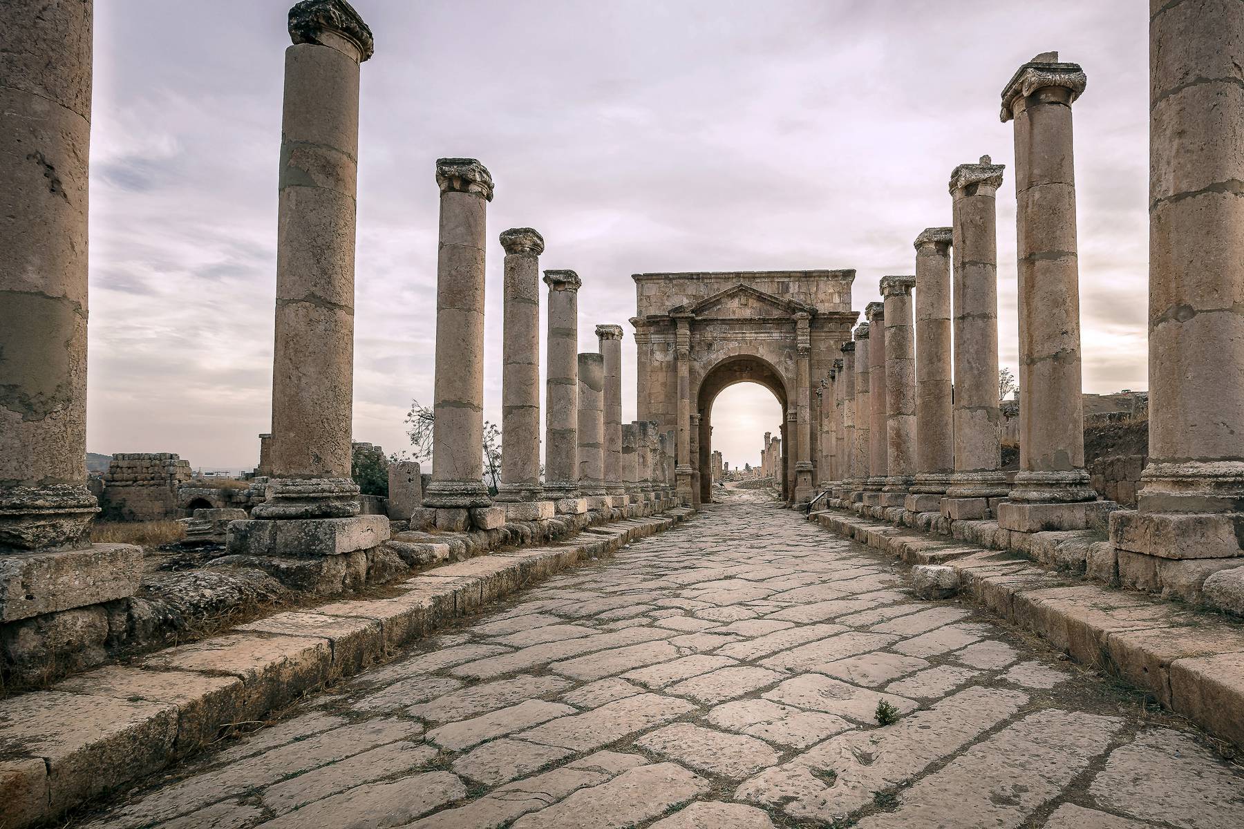 Det är en fantastisk upplevelse att besöka de bevarade ruinerna vid Jerash