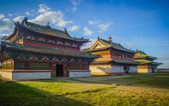 Klostret Erdene Zuu vid Djunghis Khans gamla huvudstad Karakorum