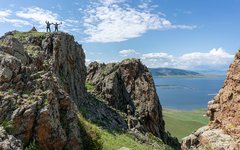 Vandring vid vulkansjön Terkhiin Tsagaan