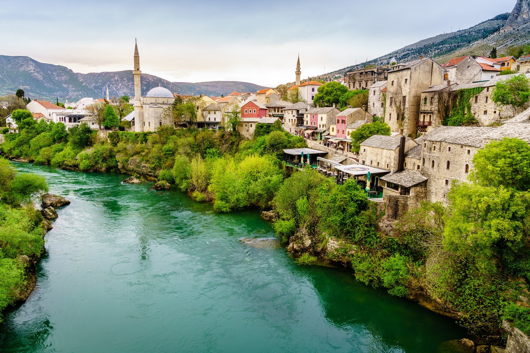 Osmanska staden Mostar är uppbyggd kring floden Neretva