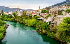Osmanska staden Mostar är uppbyggd kring floden Neretva