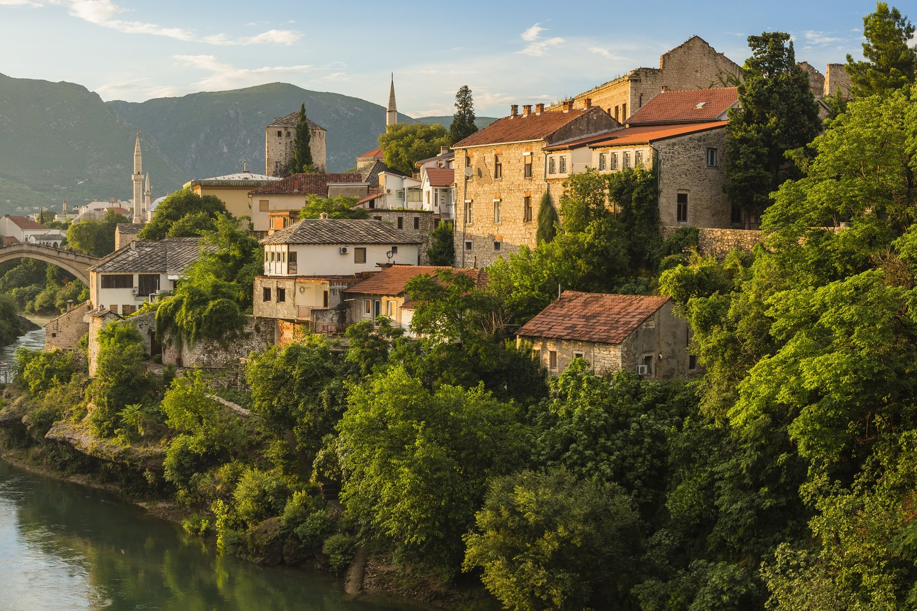 Osmanska staden Mostar är uppbyggd kring floden Neretva