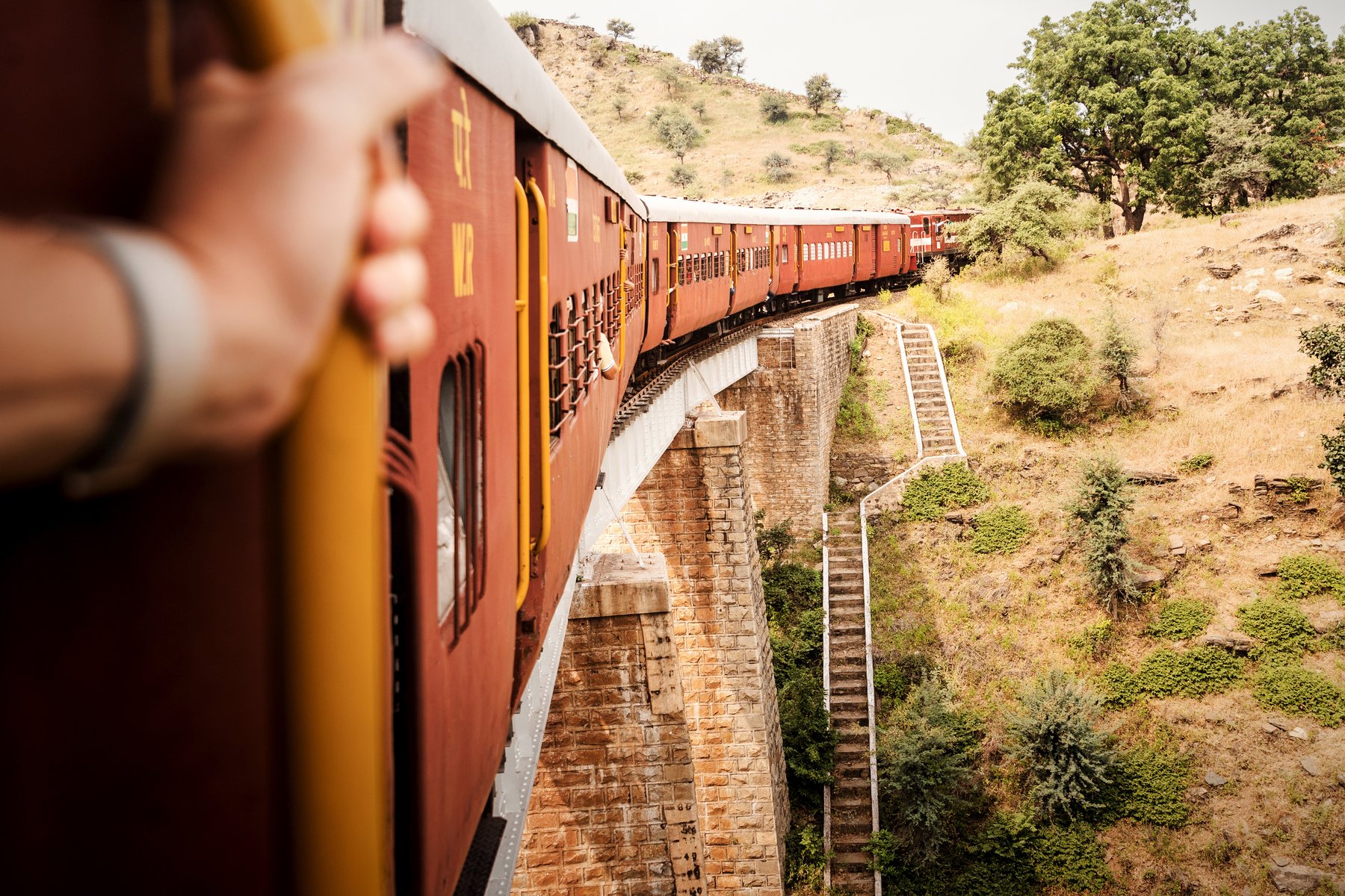 Du gör nio tågresor under resan genom Rajasthan och Gujarat