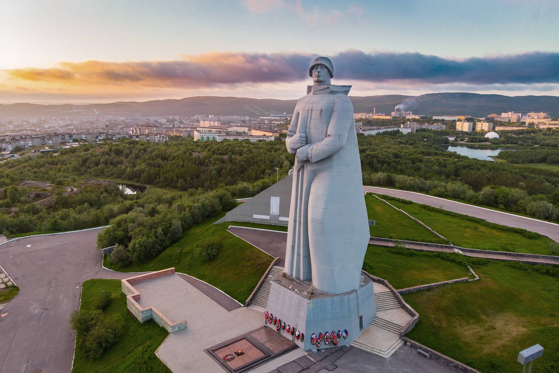 Monument i Murmansk till minne av de som dog i andra världskriget