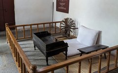 abhishek-royal-SzlCDK6MVvY-unsplash