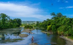 Människor vid en flod i Baracoa