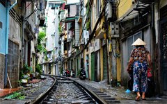 En trång gata i Hanoi