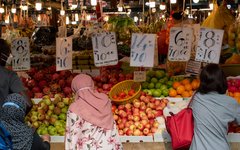 Fruktstånd på en av Kuala Lumpurs många "wet markets"